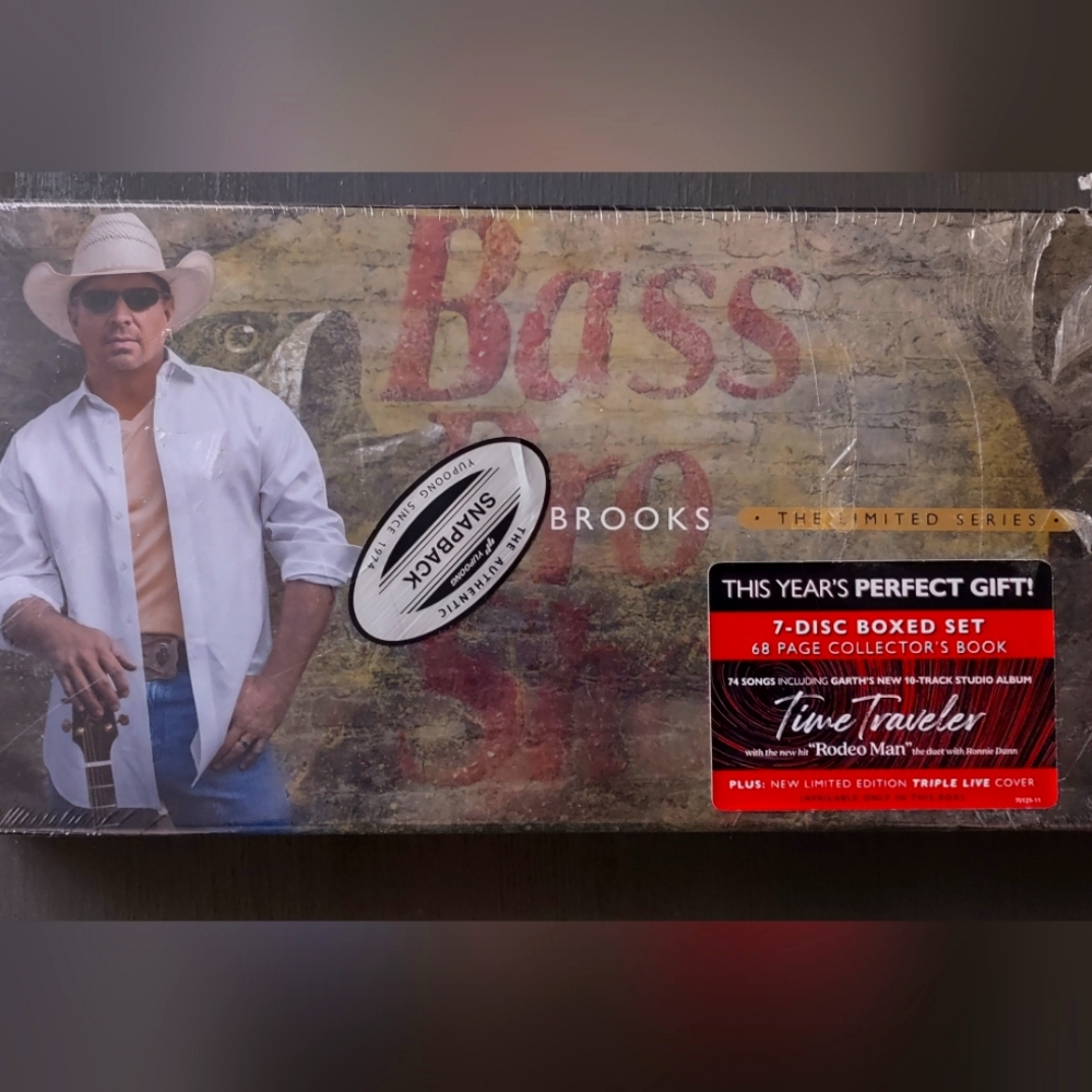 Garth Brooks Limited Series 7 Disc Box Set